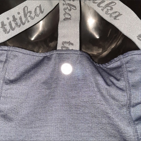 Titika workout tanktop, size Medium - Picture 4 of 7